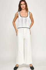 HIGH-WAISTED STRAIGHT PANTS JEANS WITH BACK PATCH POCKETS