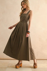 STITCH FRONT PLEATED DETAIL DRESS