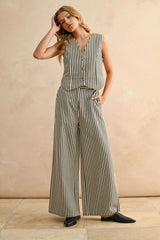 STRIPED PATTERN WIDE LEG PANTS
